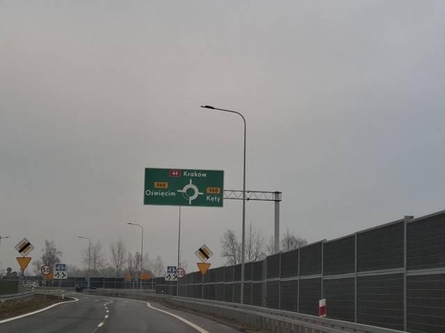 Oświęcim. Kierowcy mogą już jeździć trzecim mostem na Sole. Nową przeprawę otwarto uroczyście po południu